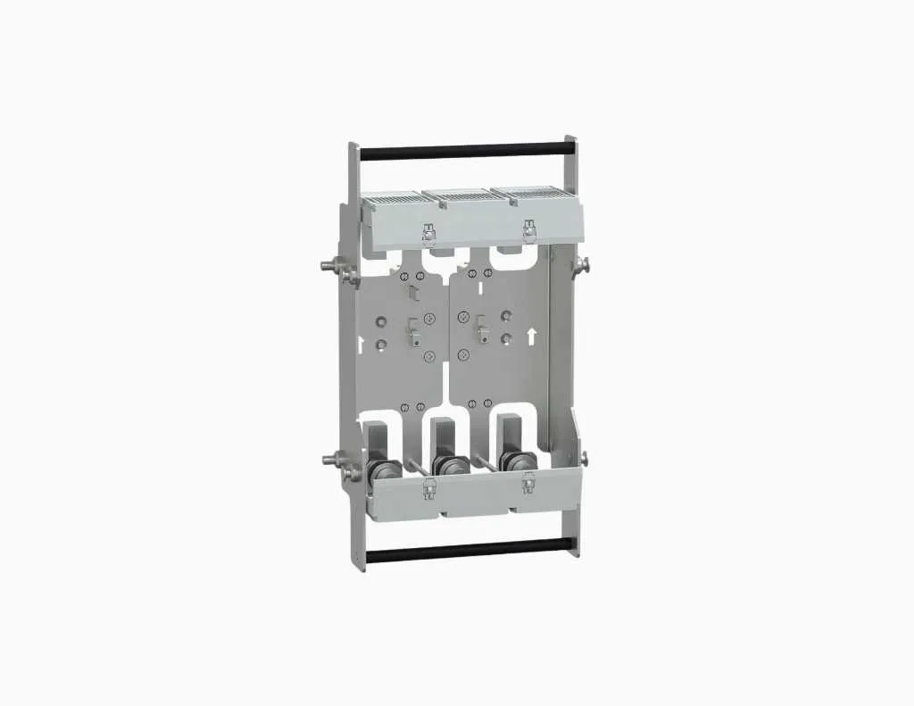 Gambar Schneider Accessories MCCB Conversion Kit for Plug-in Base 3P 800-G80PLUGKit3P